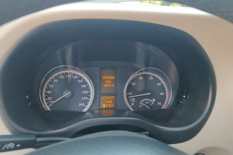 Used Mercedes-Benz Viano 2011 2.5L Prestige Edition Instrument Cluster