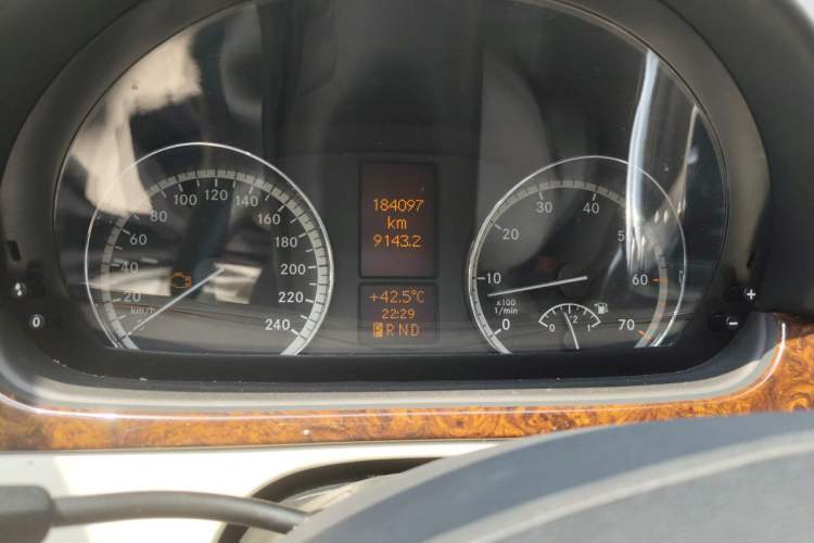 Used Mercedes-Benz Viano 2011 2.5L Prestige Edition Instrument Cluster