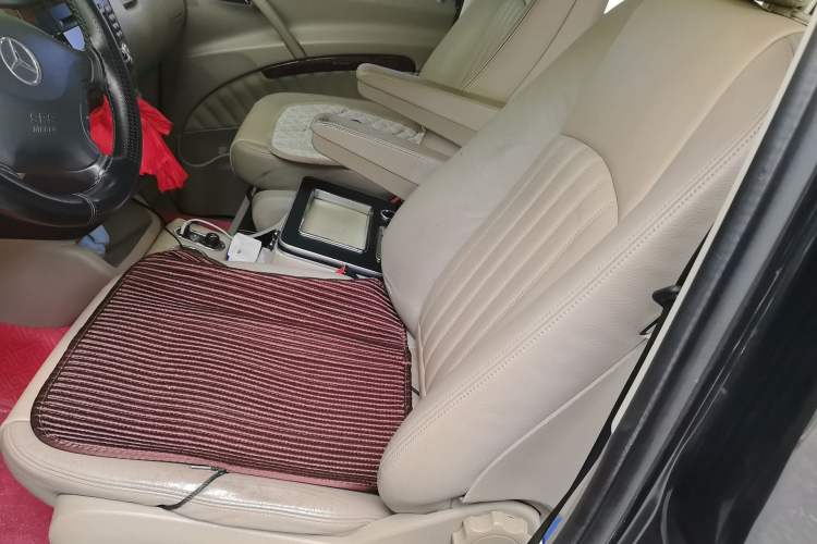 Used Mercedes-Benz Viano 2011 2.5L Luxury Edition Left Front Seat