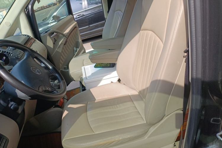 Used Mercedes-Benz Viano 2011 2.5L Navigator Edition Left Front Seat
