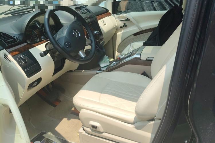 Used Mercedes-Benz Viano 2011 2.5L Prestige Edition Left Front Seat