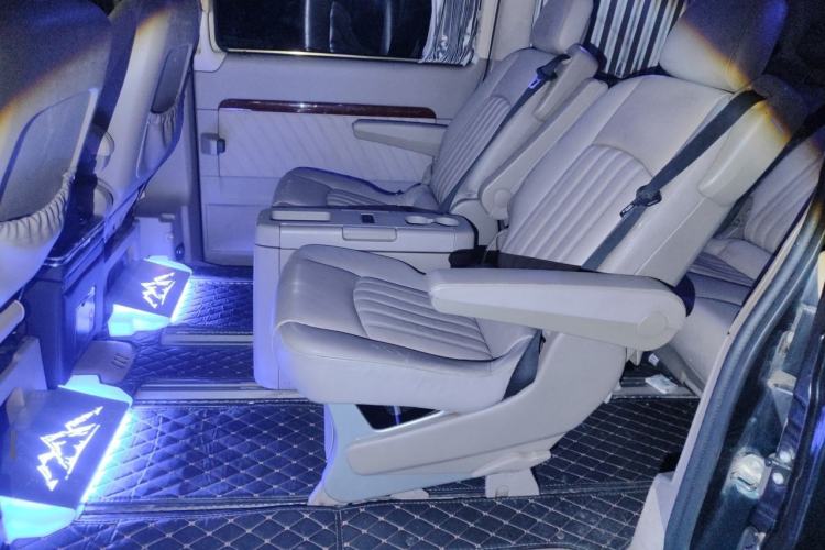 Used Mercedes-Benz Viano 2011 2.5L Navigator Edition Left Rear Seat