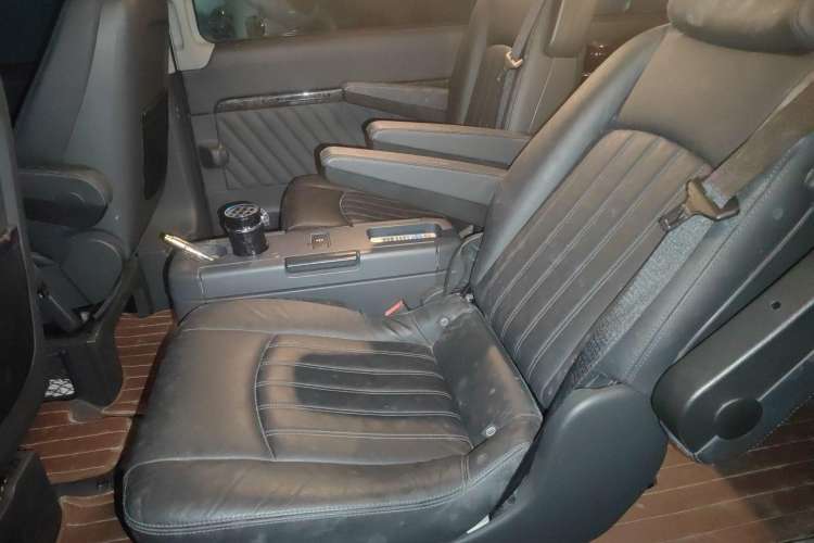 Used Mercedes-Benz Viano 2011 3.5L 125th Anniversary Edition 7 Seats Left Rear Seat