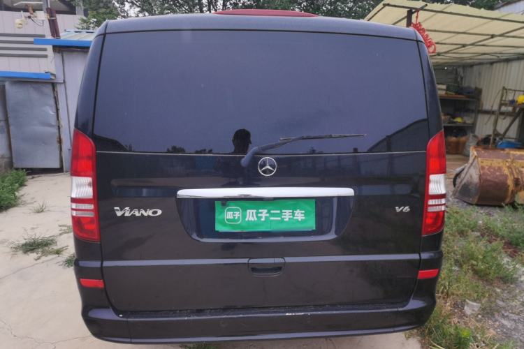 Used Mercedes-Benz Viano 2011 2.5L Navigator Edition Rear