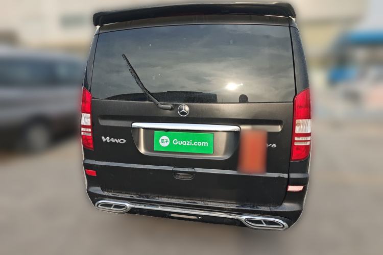 Used Mercedes-Benz Viano 2011 2.5L Luxury Edition Rear