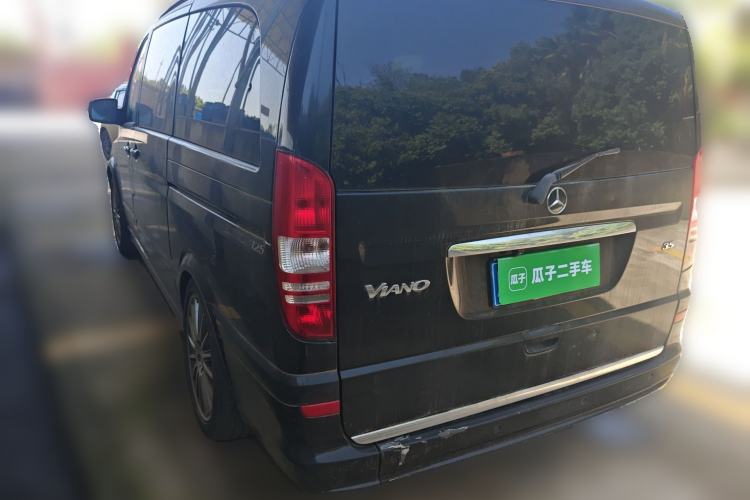 Used Mercedes-Benz Viano 2011 3.5L 125th Anniversary Edition 7 Seats Rear Left 45 Deg
