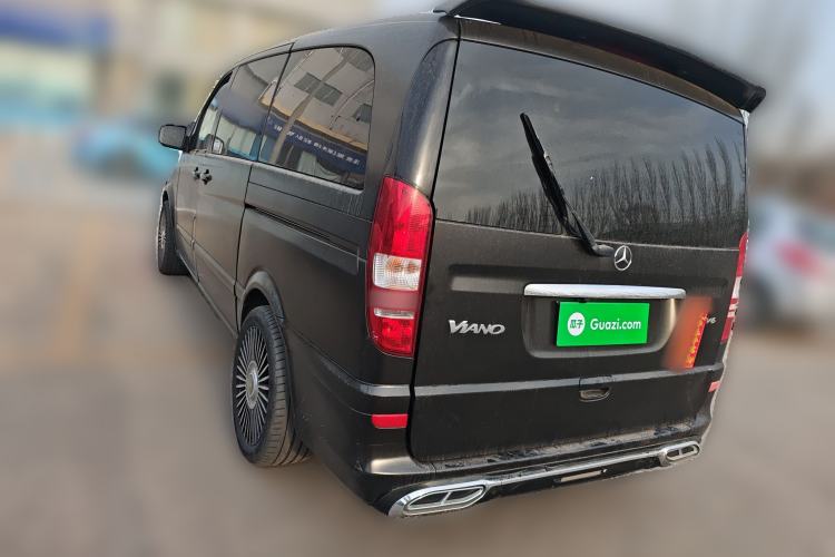 Used Mercedes-Benz Viano 2011 2.5L Luxury Edition Rear Left 45 Deg
