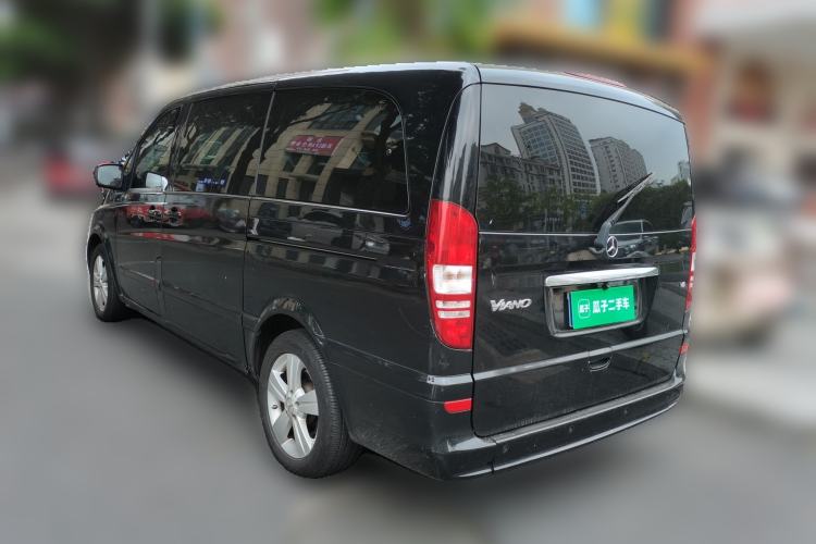 Used Mercedes-Benz Viano 2011 2.5L Luxury Edition Rear Left 45 Deg