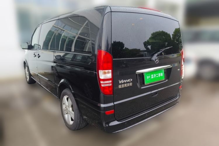 Used Mercedes-Benz Viano 2011 2.5L Luxury Edition Rear Left 45 Deg