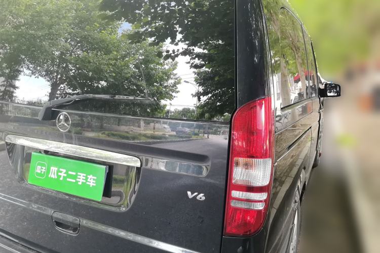 Used Mercedes-Benz Viano 2011 2.5L Luxury Edition Rear Right 45 Deg