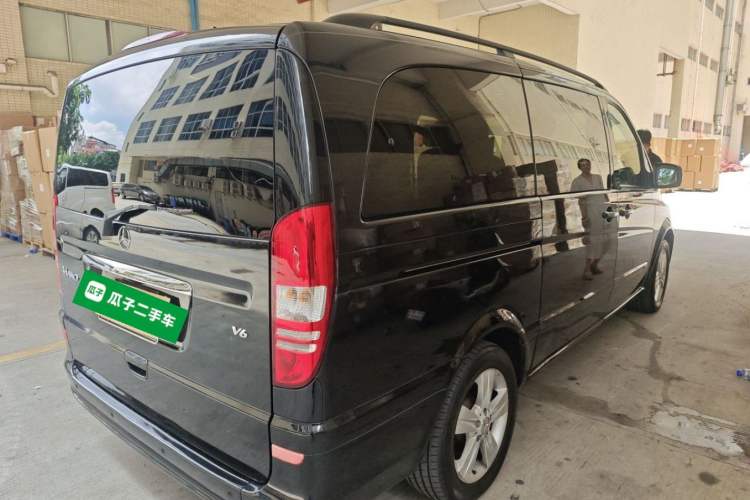 Used Mercedes-Benz Viano 2011 2.5L Navigator Edition Rear Right 45 Deg