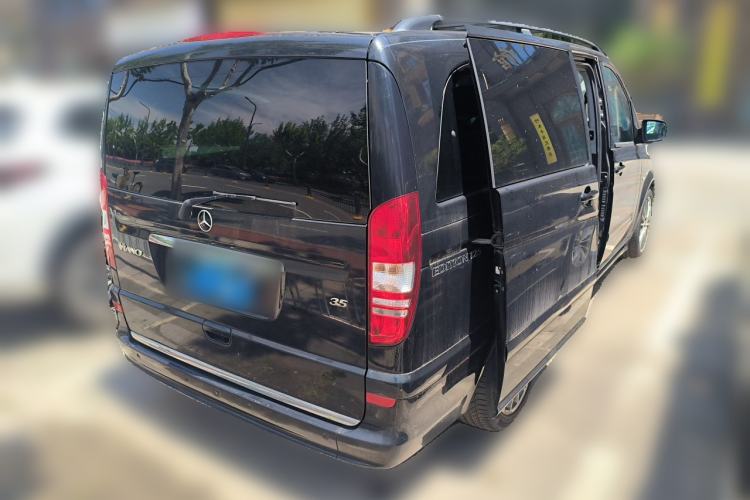 Used Mercedes-Benz Viano 2011 3.5L 125th Anniversary Edition 7 Seats Rear Right 45 Deg