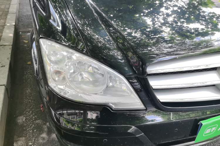 Used Mercedes-Benz Viano 2011 2.5L Luxury Edition Right Front Headlight