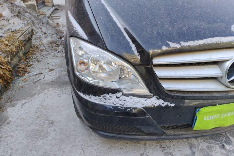 Used Mercedes-Benz Viano 2011 2.5L Navigator Edition Right Front Headlight