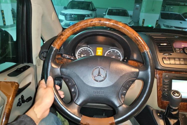Used Mercedes-Benz Viano 2011 2.5L Navigator Edition Steering Wheel