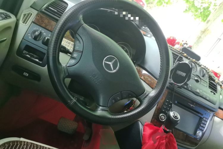 Used Mercedes-Benz Viano 2011 2.5L Luxury Edition Steering Wheel