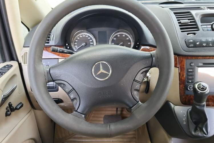 Used Mercedes-Benz Viano 2011 2.5L Navigator Edition Steering Wheel
