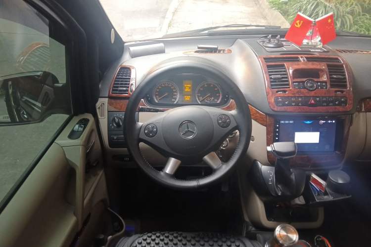 Used Mercedes-Benz Viano 2011 2.5L Navigator Edition Steering Wheel
