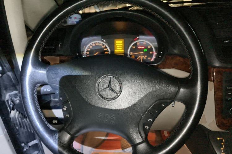 Used Mercedes-Benz Viano 2011 2.5L Luxury Edition Steering Wheel