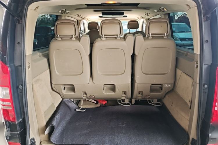 Used Mercedes-Benz Viano 2011 2.5L Navigator Edition Trunk