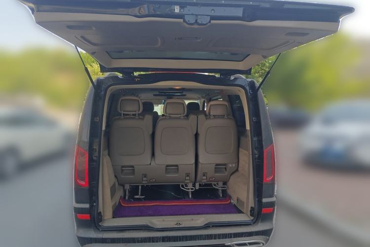 Used Mercedes-Benz Viano 2011 2.5L Prestige Edition Trunk