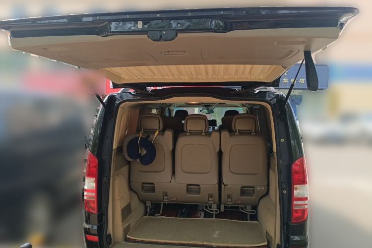 Used Mercedes-Benz Viano 2011 2.5L Navigator Edition Trunk