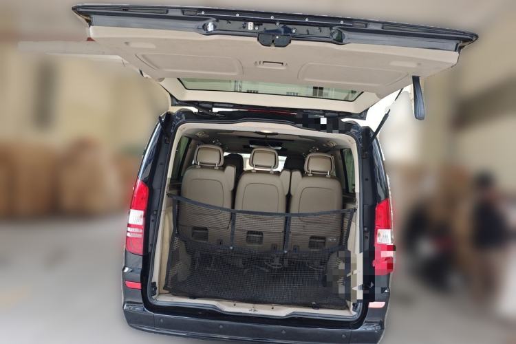 Used Mercedes-Benz Viano 2011 2.5L Navigator Edition Trunk
