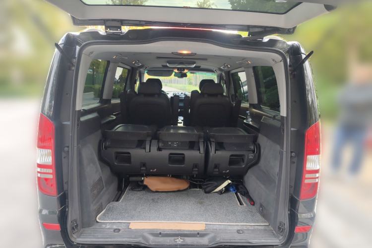 Used Mercedes-Benz Viano 2011 3.5L 125th Anniversary Edition 7 Seats Trunk