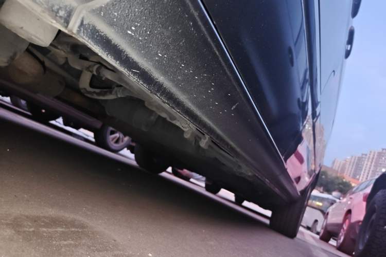 Used Mercedes-Benz Viano 2011 2.5L Luxury Edition Chassis Front Left
