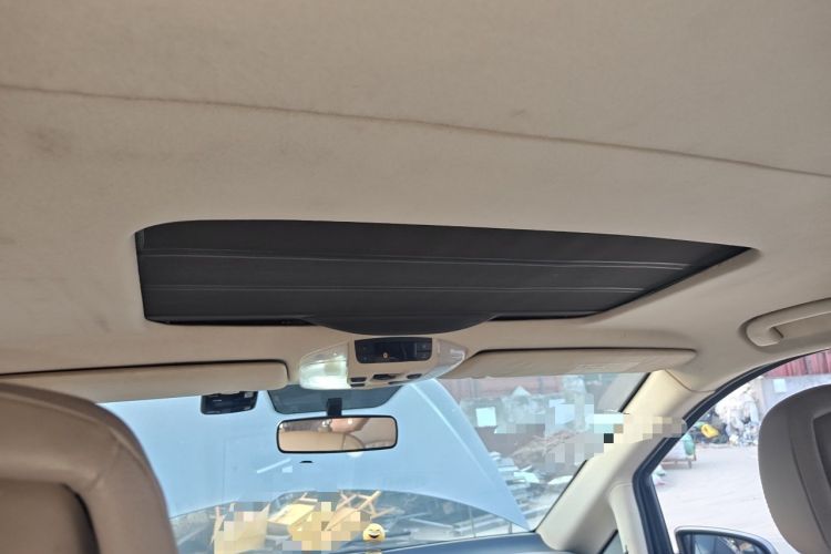 Used Mercedes-Benz Viano 2011 2.5L Luxury Edition Headliner