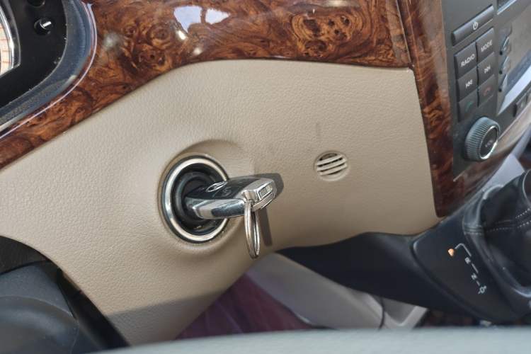 Used Mercedes-Benz Viano 2011 2.5L Luxury Edition Vehicle Key