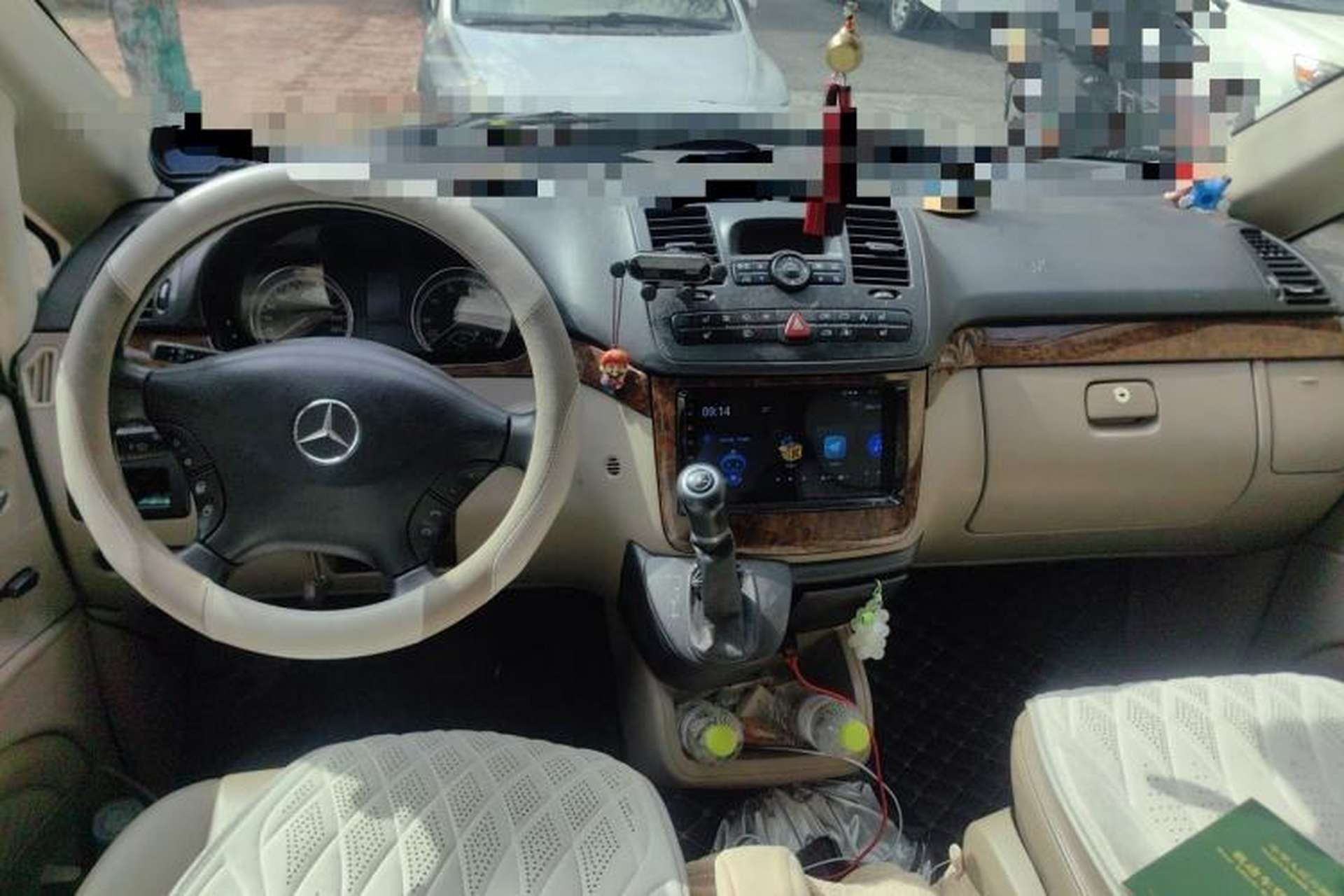 Used Mercedes-Benz Viano 2011 2.5L Prestige Edition Center Console