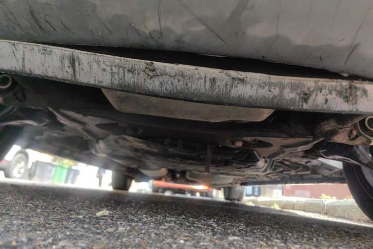 Used Mercedes-Benz Viano 2011 2.5L Prestige Edition Chassis Front