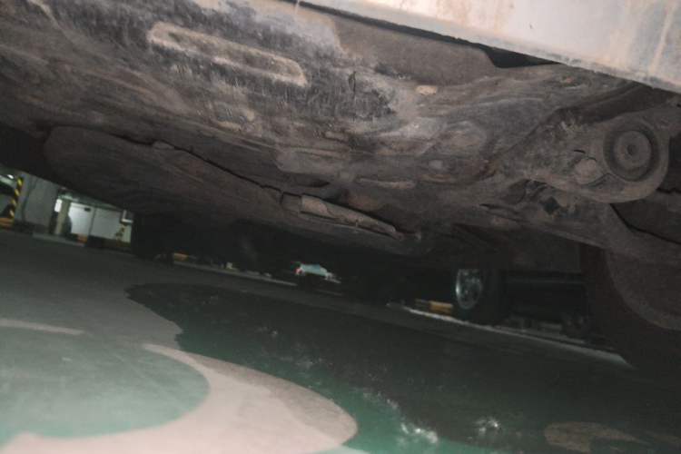 Used Mercedes-Benz Viano 2011 2.5L Navigator Edition Chassis Front