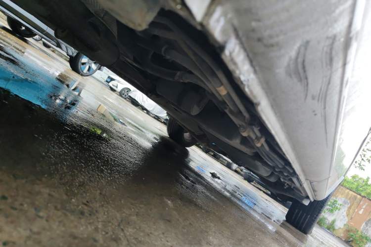 Used Mercedes-Benz Viano 2011 2.5L Navigator Edition Chassis Front Left