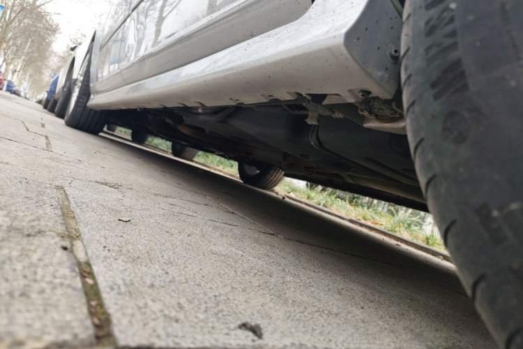 Used Mercedes-Benz Viano 2011 2.5L Limited Edition Chassis Rear Left