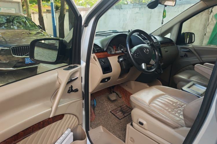 Used Mercedes-Benz Viano 2011 2.5L Navigator Edition Driver Seat