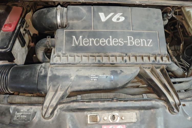 Used Mercedes-Benz Viano 2011 2.5L Limited Edition Engine Bay