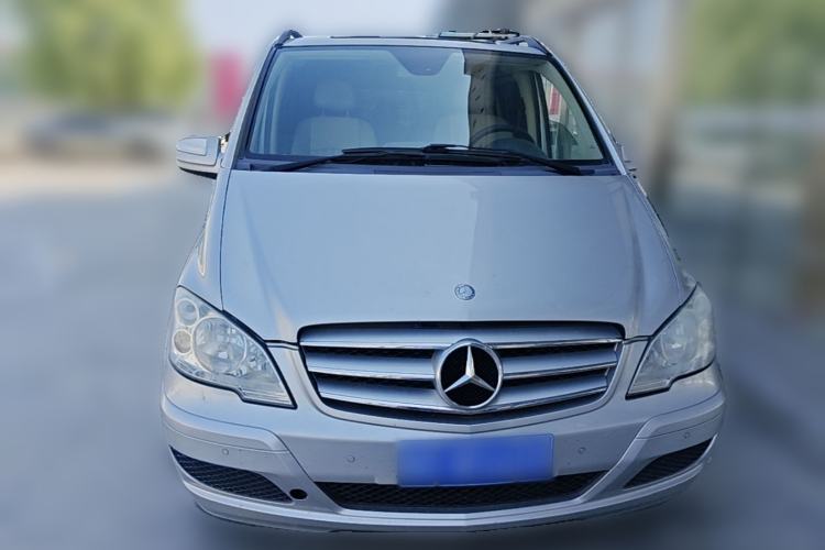Used Mercedes-Benz Viano 2011 2.5L Navigator Edition Front