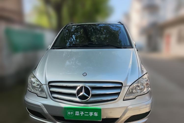 Used Mercedes-Benz Viano 2011 2.5L Navigator Edition Front