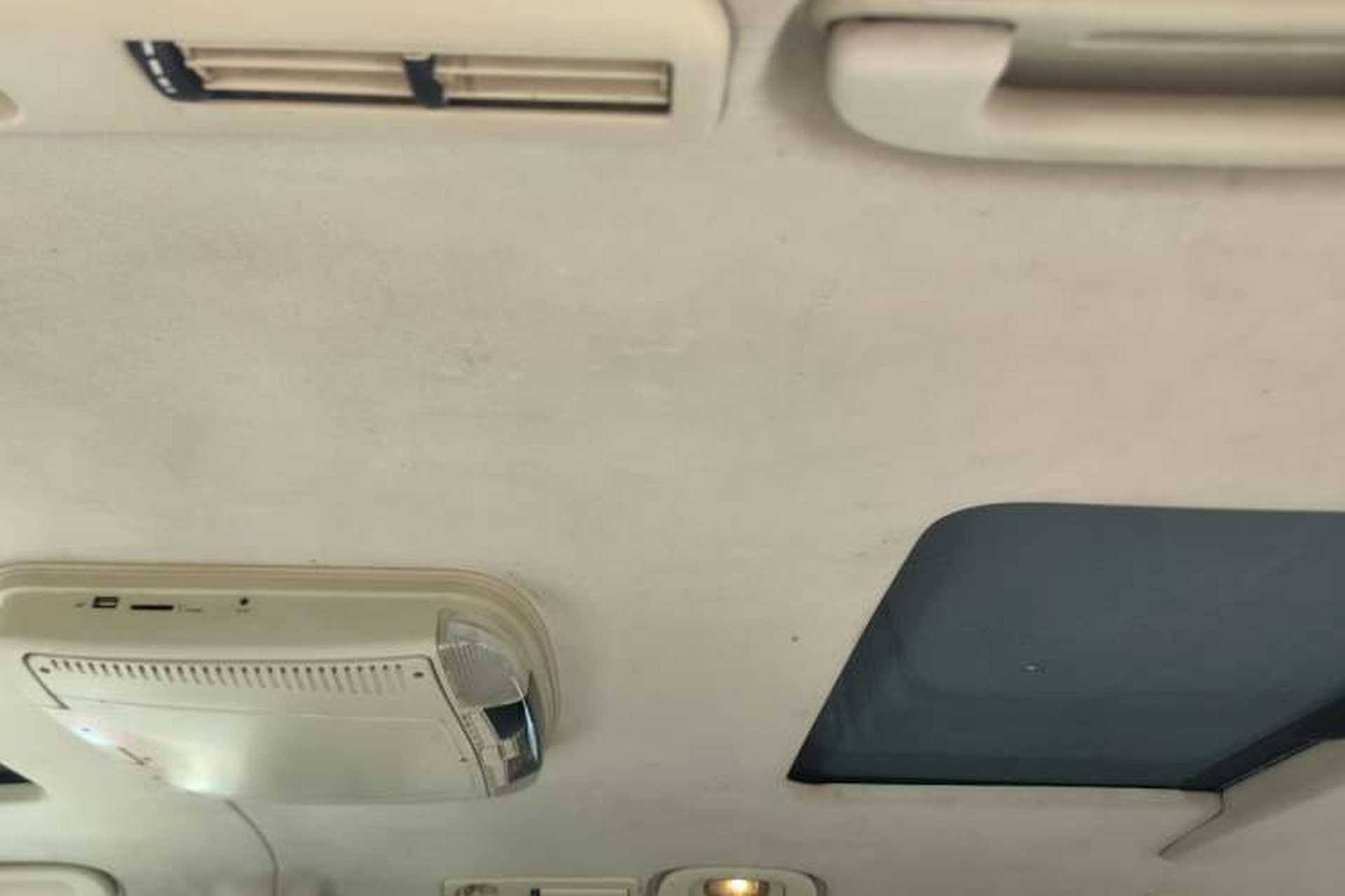 Used Mercedes-Benz Viano 2011 2.5L Prestige Edition Headliner