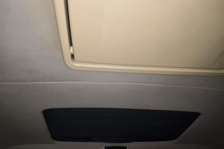Used Mercedes-Benz Viano 2011 2.5L Navigator Edition Headliner