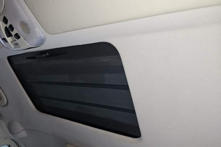 Used Mercedes-Benz Viano 2011 2.5L Prestige Edition Headliner