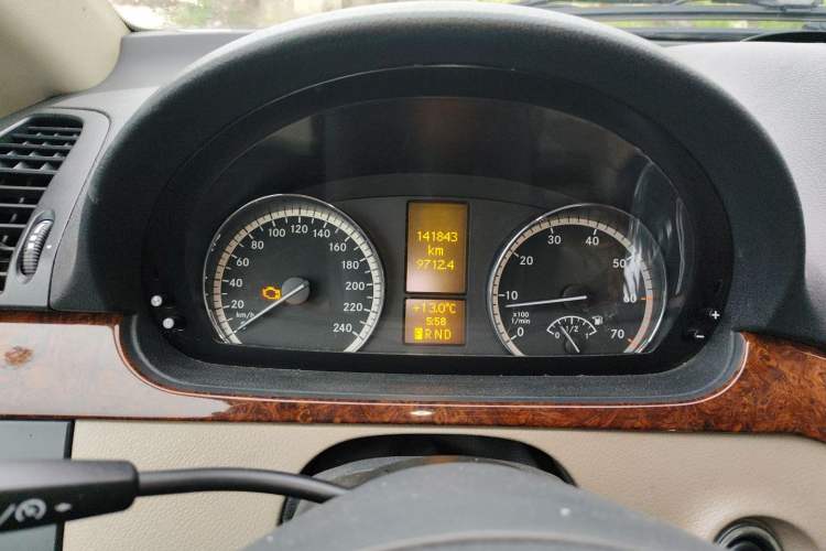 Used Mercedes-Benz Viano 2011 2.5L Navigator Edition Instrument Cluster