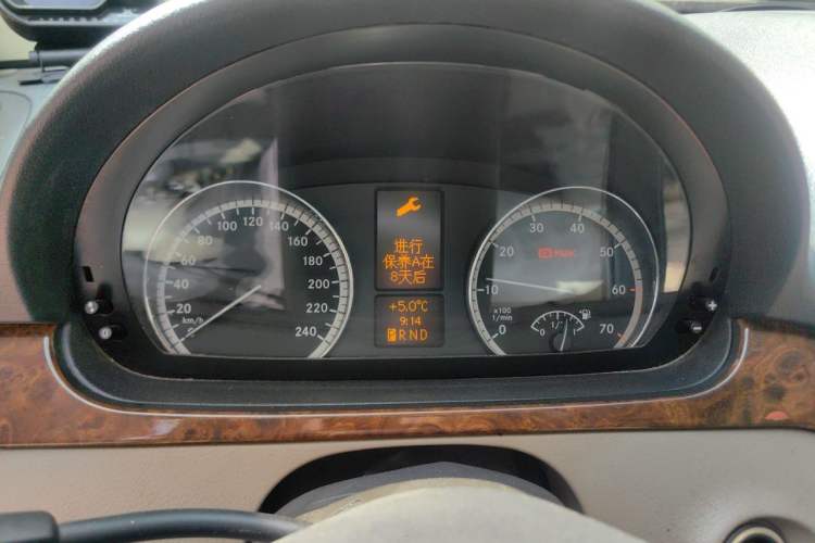 Used Mercedes-Benz Viano 2011 2.5L Prestige Edition Instrument Cluster
