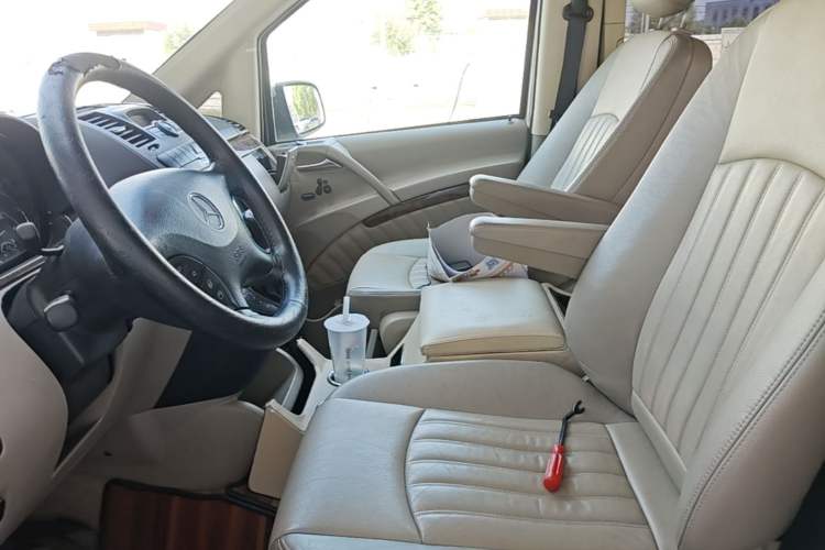 Used Mercedes-Benz Viano 2011 2.5L Navigator Edition Left Front Seat