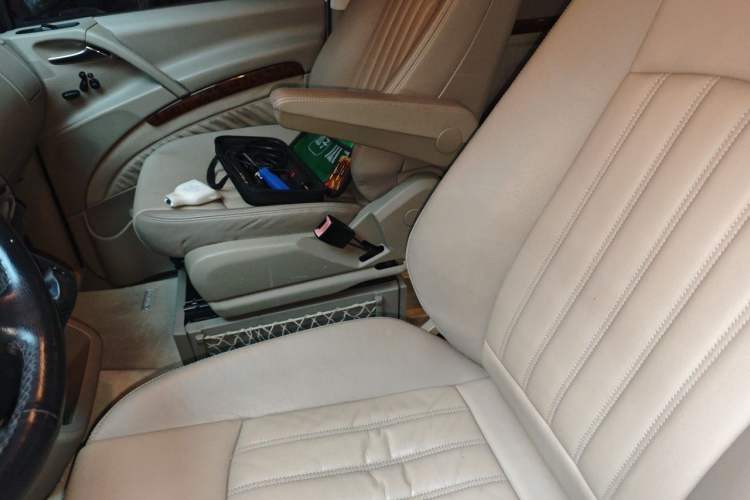 Used Mercedes-Benz Viano 2011 2.5L Limited Edition Left Front Seat