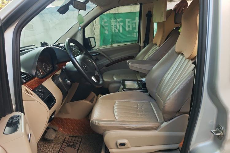 Used Mercedes-Benz Viano 2011 2.5L Navigator Edition Left Front Seat