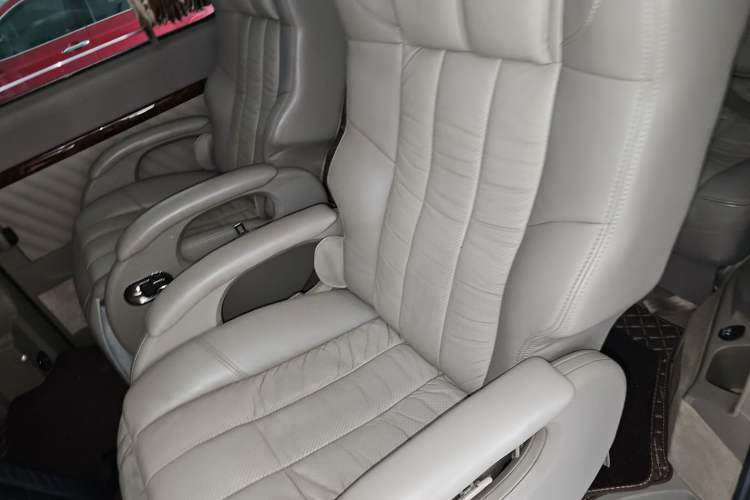 Used Mercedes-Benz Viano 2011 2.5L Prestige Edition Left Rear Seat