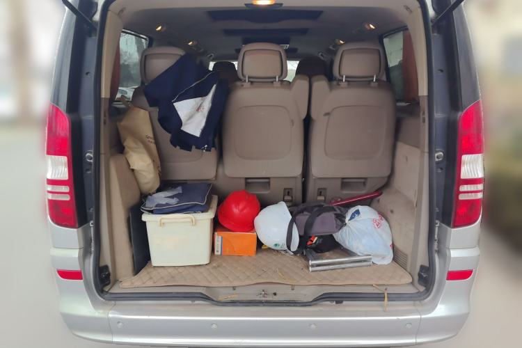 Used Mercedes-Benz Viano 2011 2.5L Navigator Edition Trunk